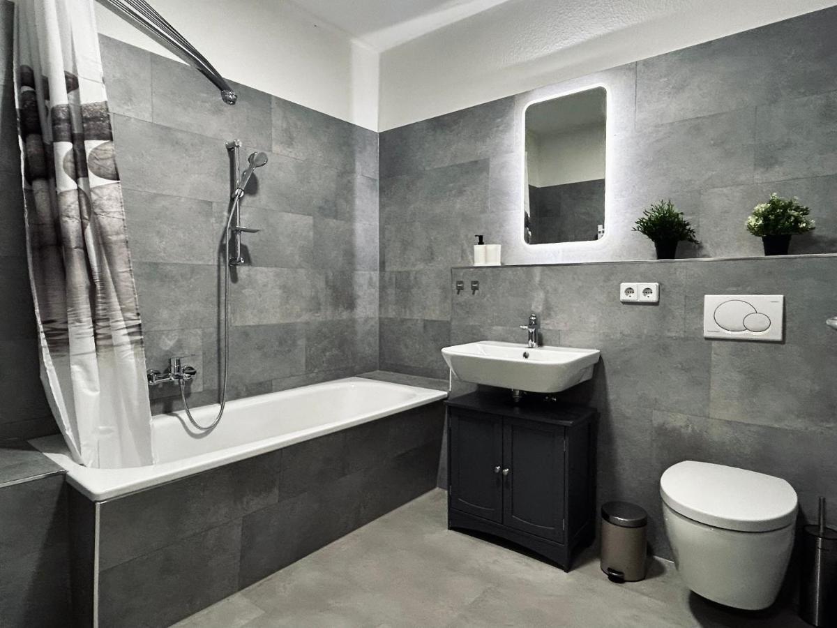 לייפציג 2 Schlafzimmer-Balkon-Kueche-Parkplatz-Designerbad מראה חיצוני תמונה